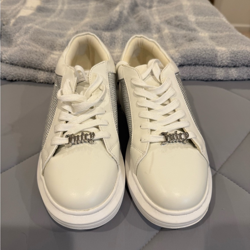 Brand new juicy sneakers